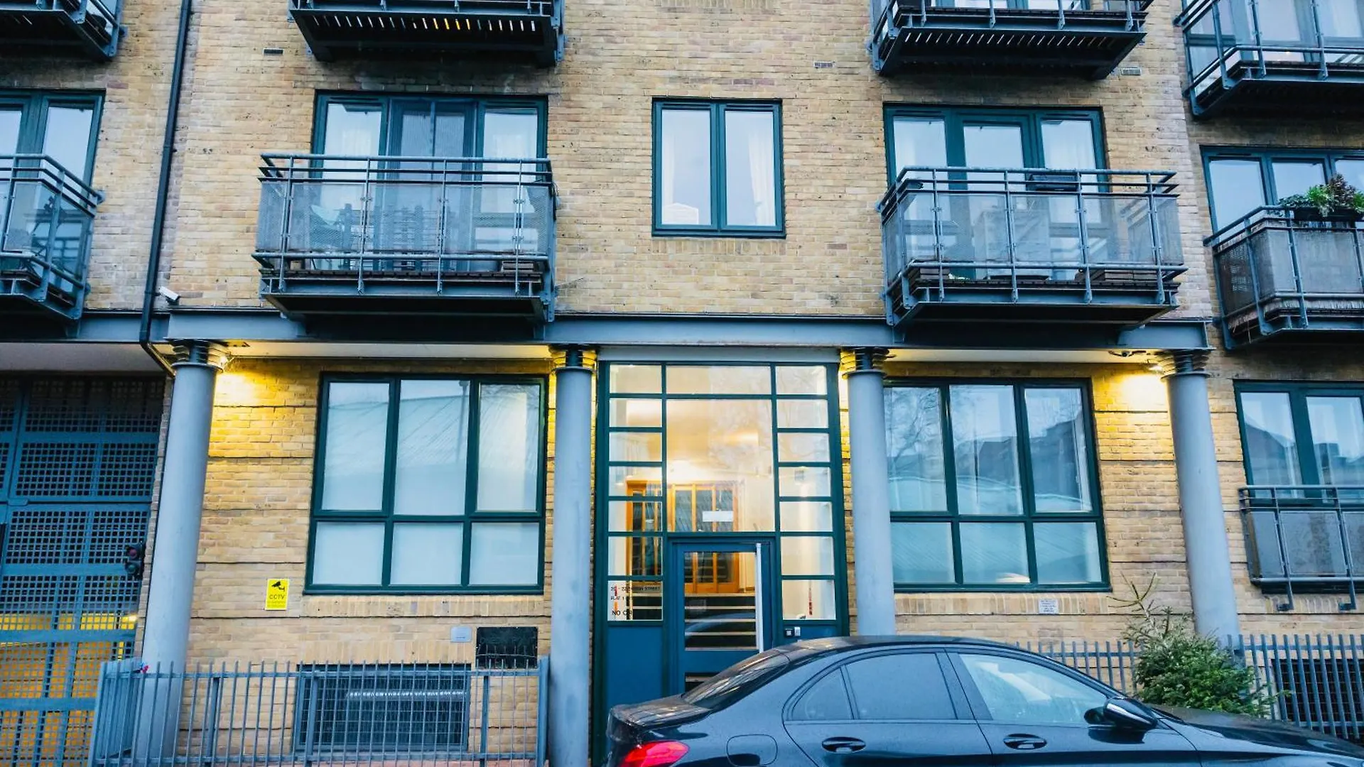 En-Suite Room 5Mins From Tower Bridge Лондон